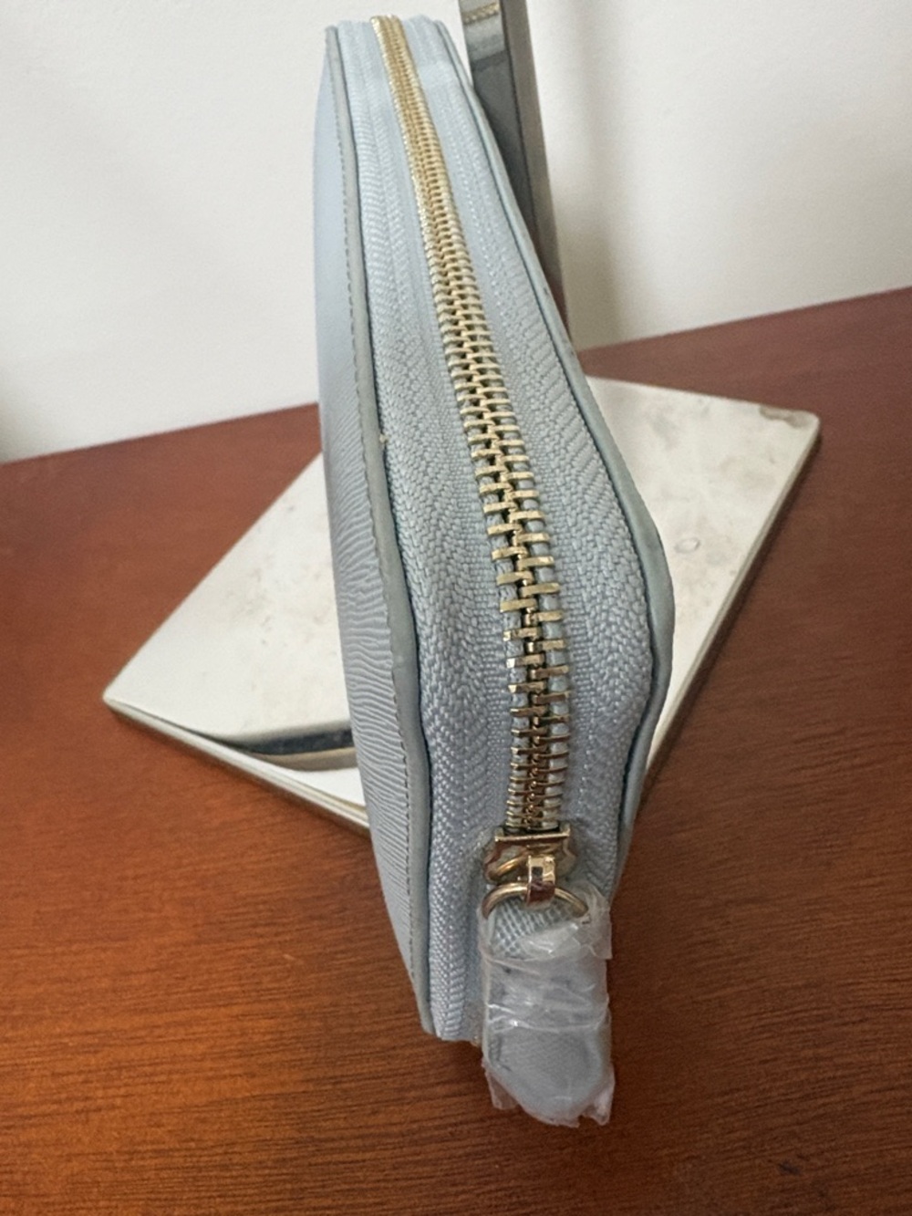 Mario Valentino pale blue wallet with card - Picture 4 of 9
